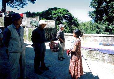 �T���S�H�̎����𔄂��������