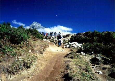 ��ׂŋC�܂܂ɂ̂�т���� ���̕�̓N�[�k�E�r�����i�W��=5761m�j