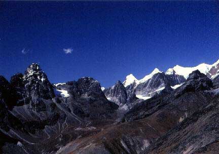 �E���Ƀ`���E�I���[�i�W��=8201m�j